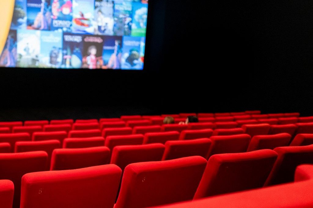Démission au cinéma : le maire au cœur de la controverse sur 'Sacré Cœur'