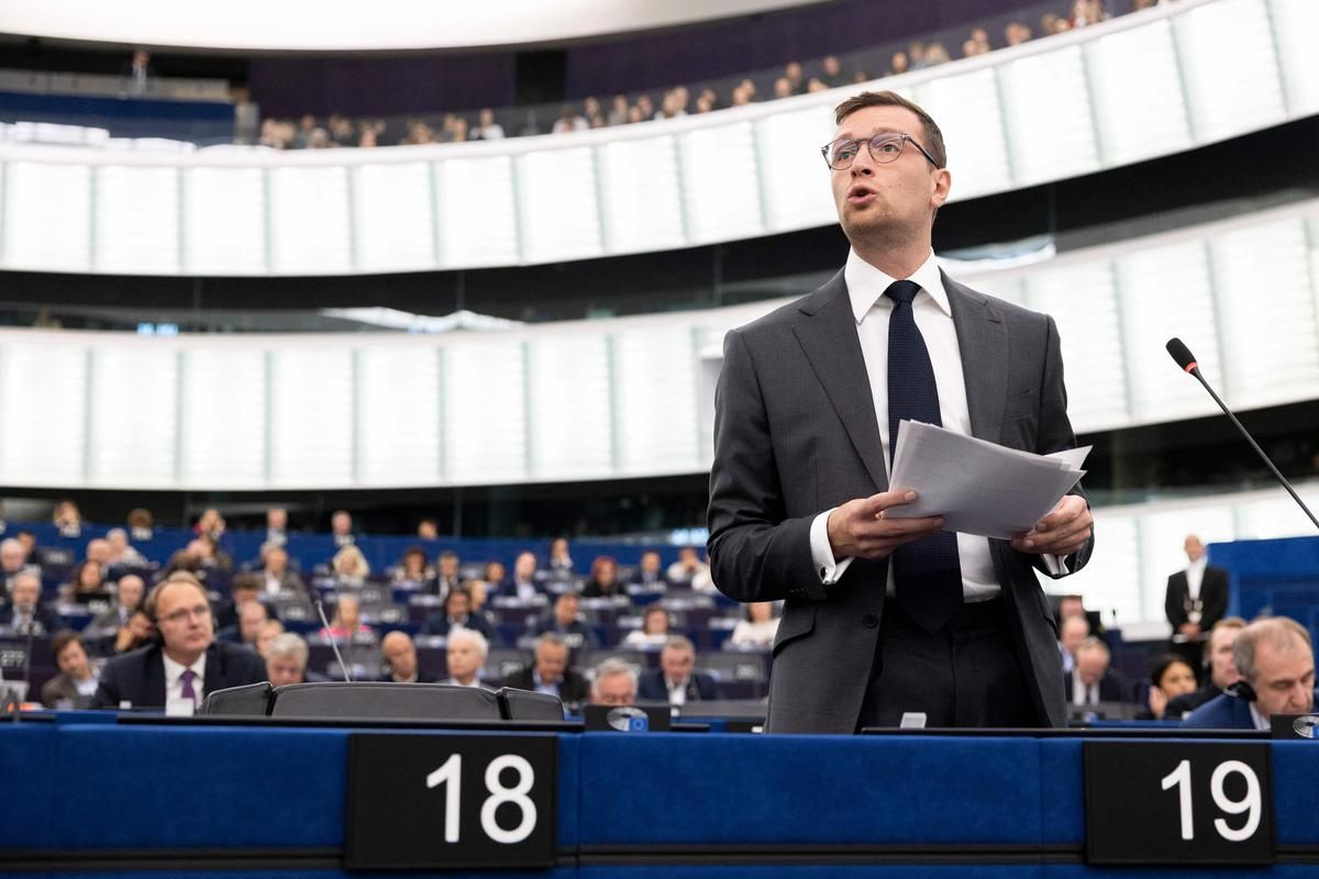 Accusations de détournement : Jordan Bardella sous le feu des critiques