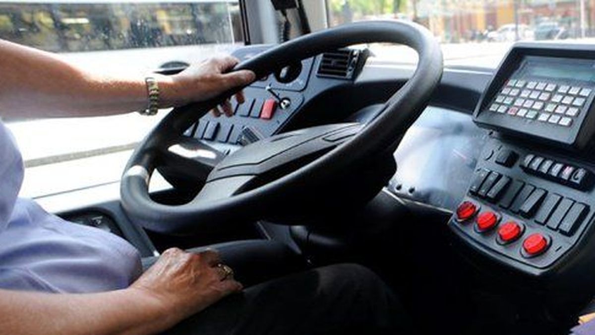 Un bus confié à un ami : un accident évitable