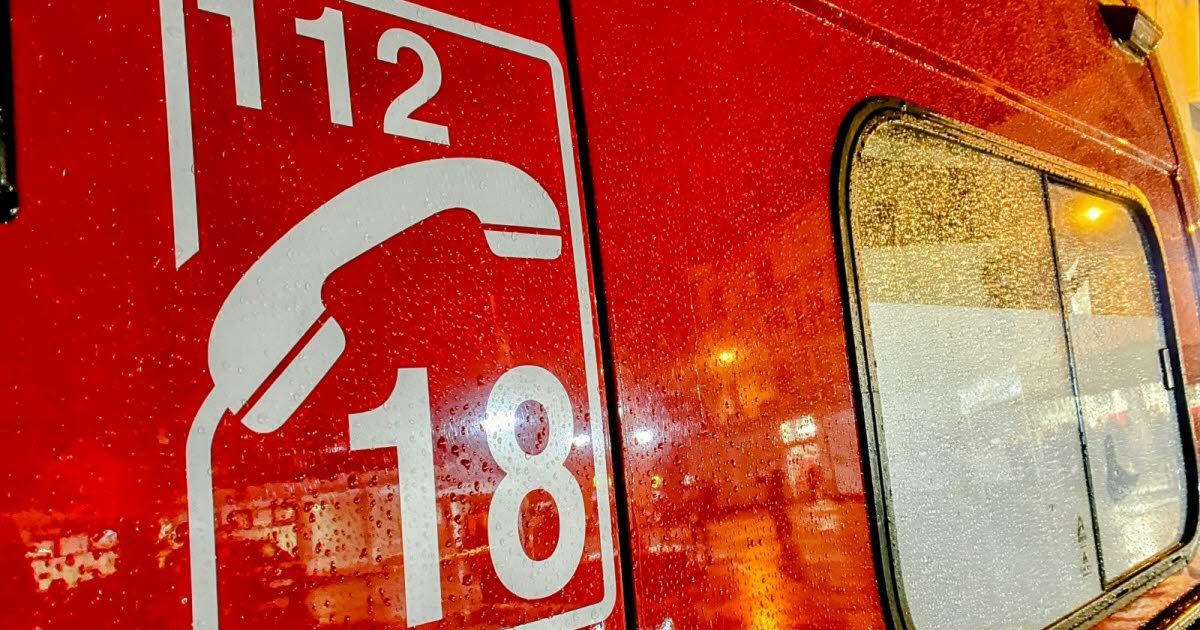 Incendie de caravane à Aubenas : une femme légèrement blessée et la RN 102 coupée
