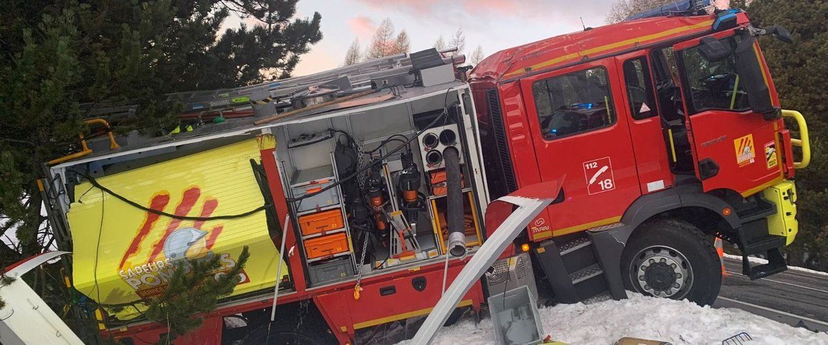 Un camion de pompiers fait un tonneau en intervenant sur un accident dans les Pyrénées-Orientales