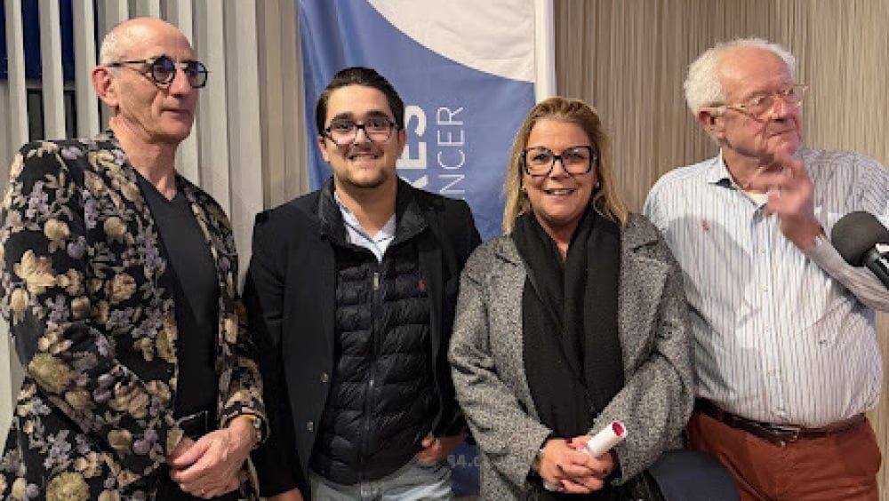 La solidarité en action : 300 € pour la lutte contre le cancer