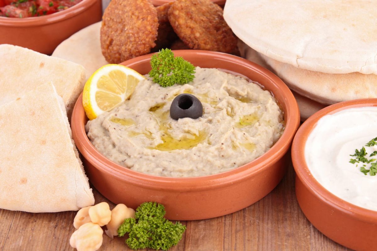 Découvrez la recette inoubliable du caviar d'aubergine au tahini de Cyril Lignac