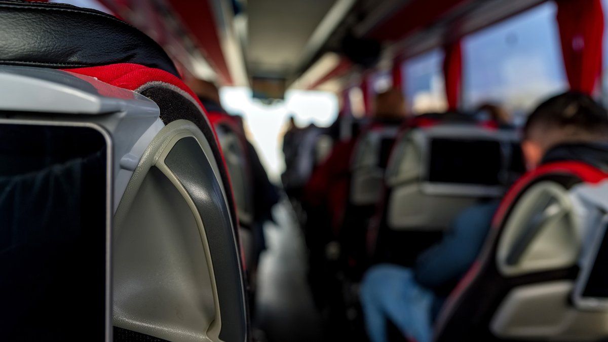 Tragédie routière en Algérie : un bus d'accident fait 14 morts et des dizaines de blessés