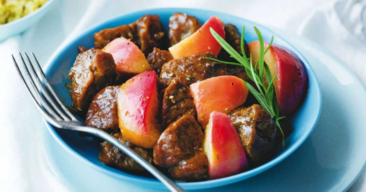 L'alliance audacieuse du saumon et du caramel : un tajine d'agneau aux pêches