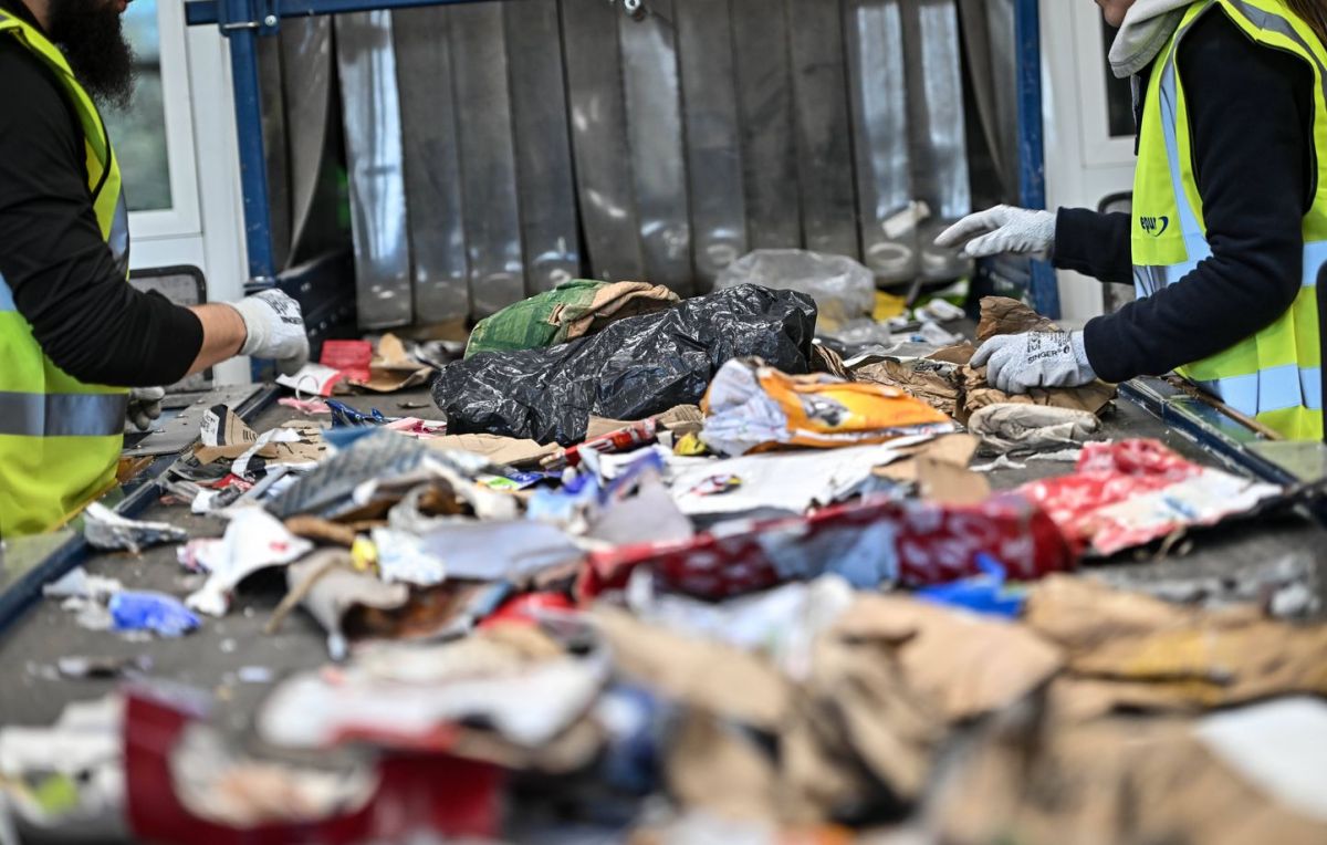 Tragédie en Bretagne : une petite fille retrouvée morte dans un centre de tri