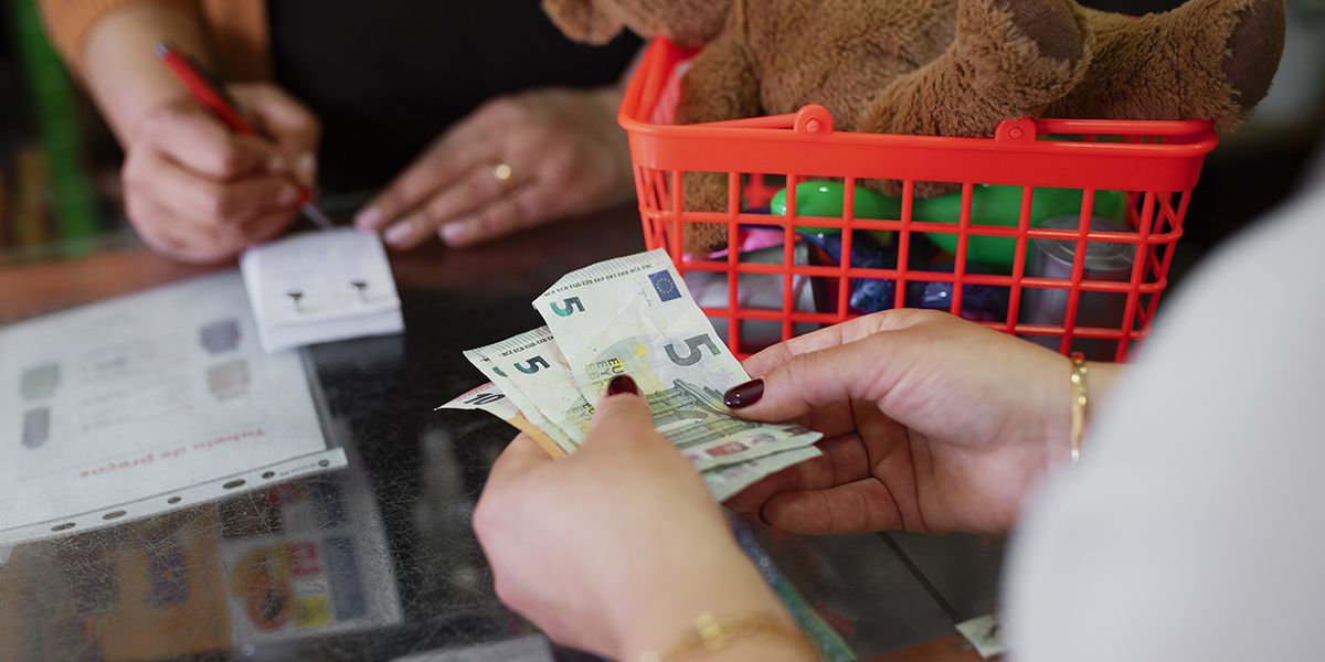 Le paiement en espèces : un droit controversé face à l'évolution des commerces