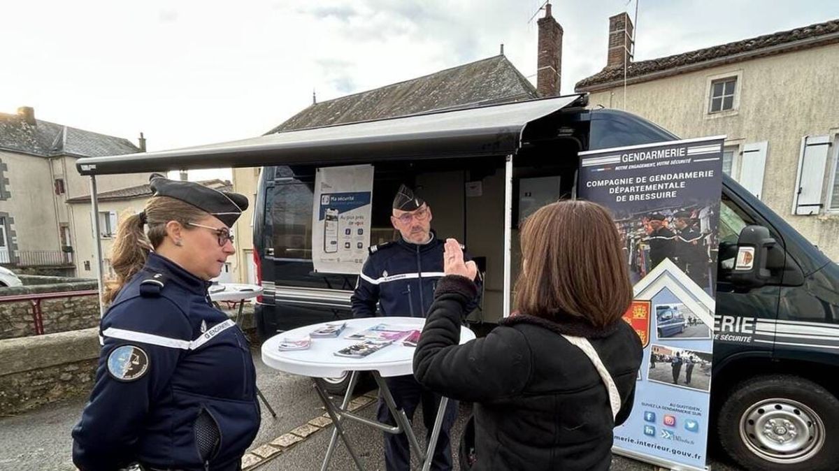 La gendarmerie à l'écoute des habitants de Courlay pour une journée d'immersion