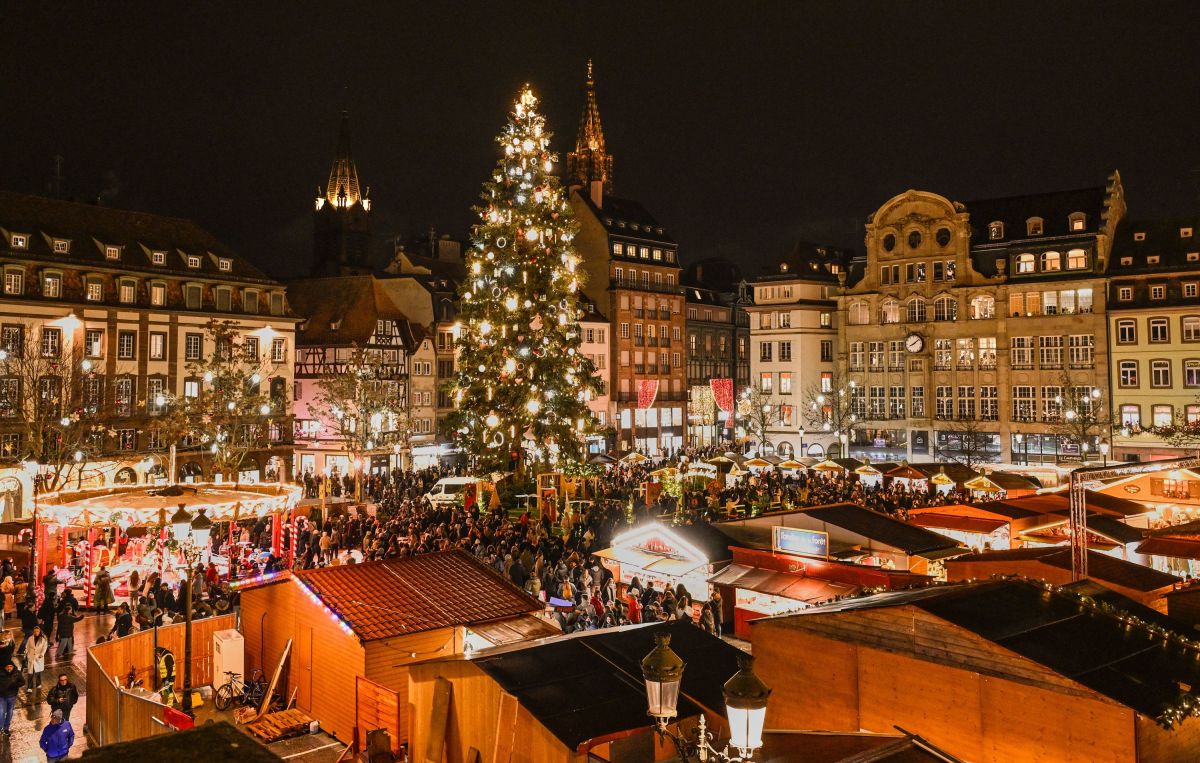 Les marchés de Noël : une tradition controversée sous le prisme historique