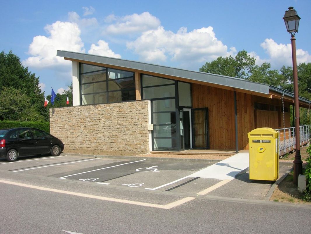 Un maire sous le feu des critiques pour des propos controversés