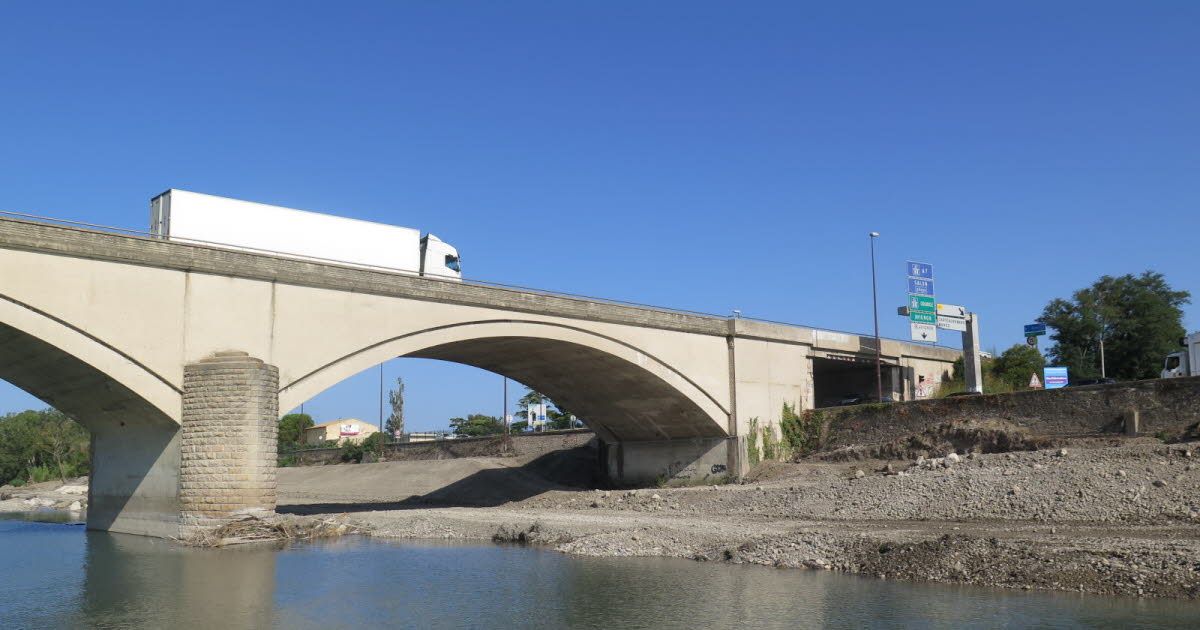 Mobilisation des agriculteurs : un cri de colère sur le pont de Bonpas