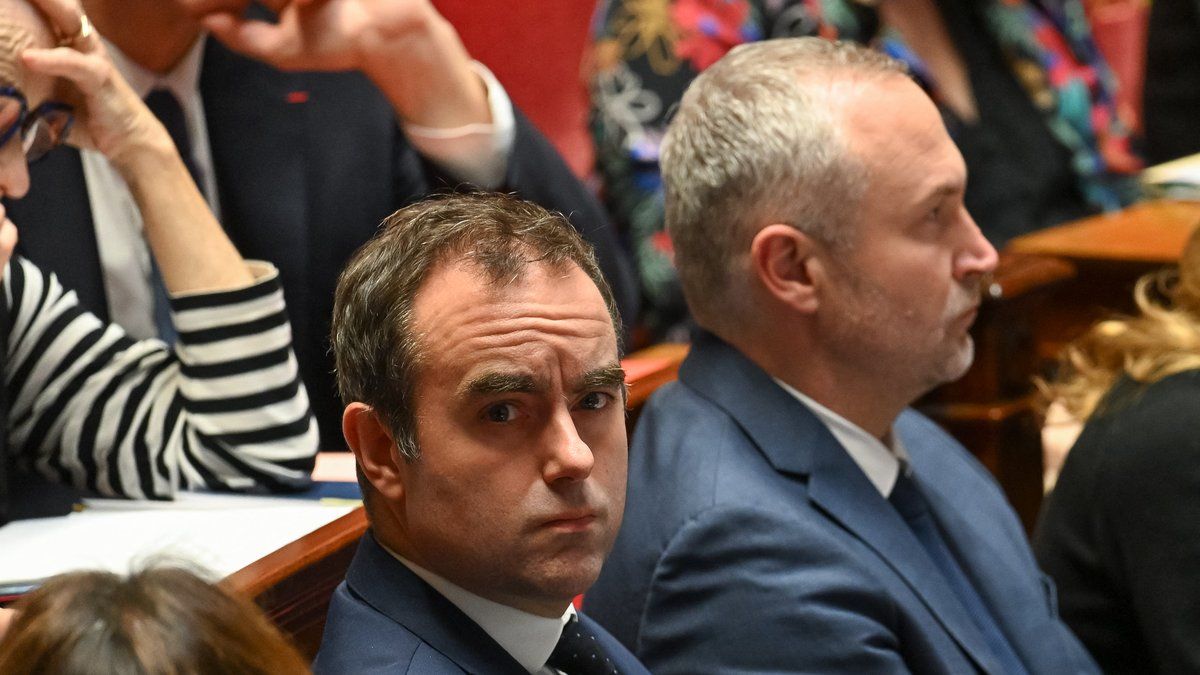 Dès janvier, les anciens chefs de gouvernement et ministres de l'Intérieur privés de leurs avantages