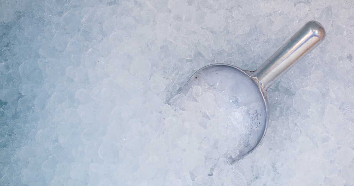 Une méthode ingénieuse pour réaliser de la glace pilée