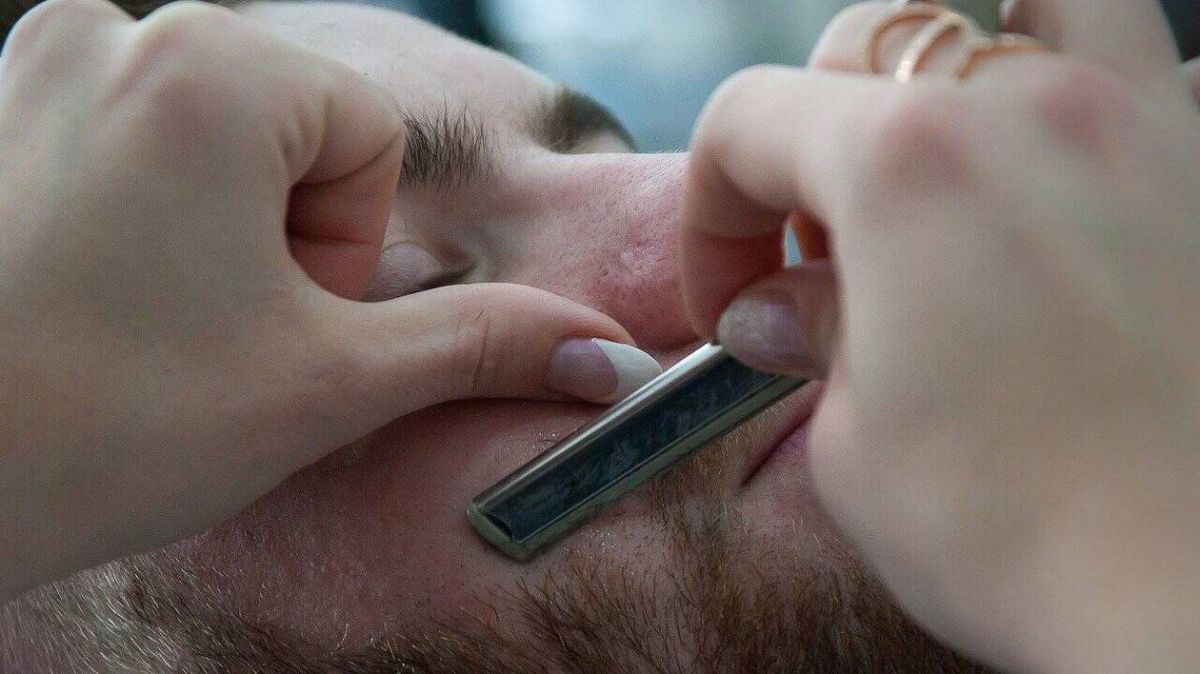 Barbe interdite chez les pompiers du Nord : un débat enflammé sur la liberté personnelle