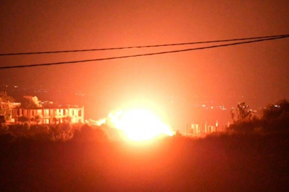 Israël intensifie ses frappes au Liban, cible le Hezbollah et le Hamas