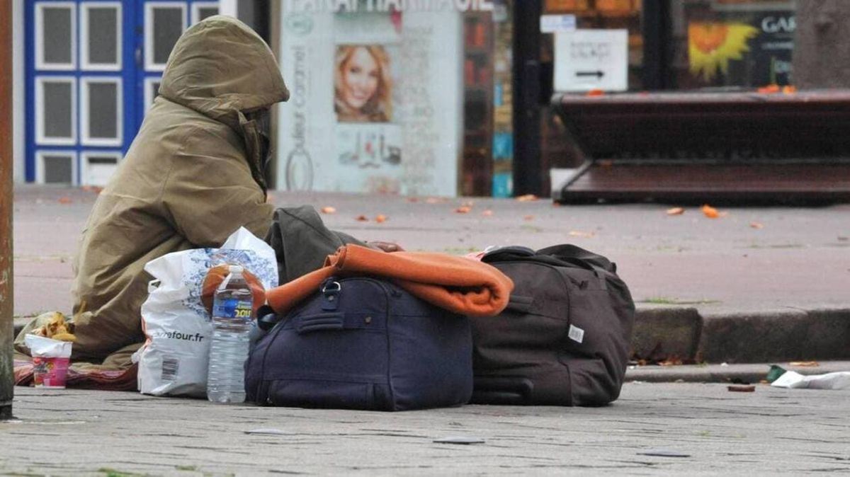 Un drame avant Noël : un SDF retrouvé sans vie à Angers