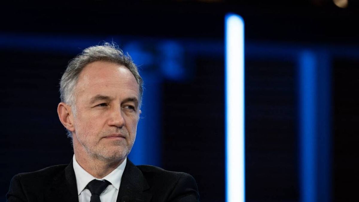 Emmanuel Grégoire porte plainte pour incitation à la haine raciale sur le site de Sarah Knafo