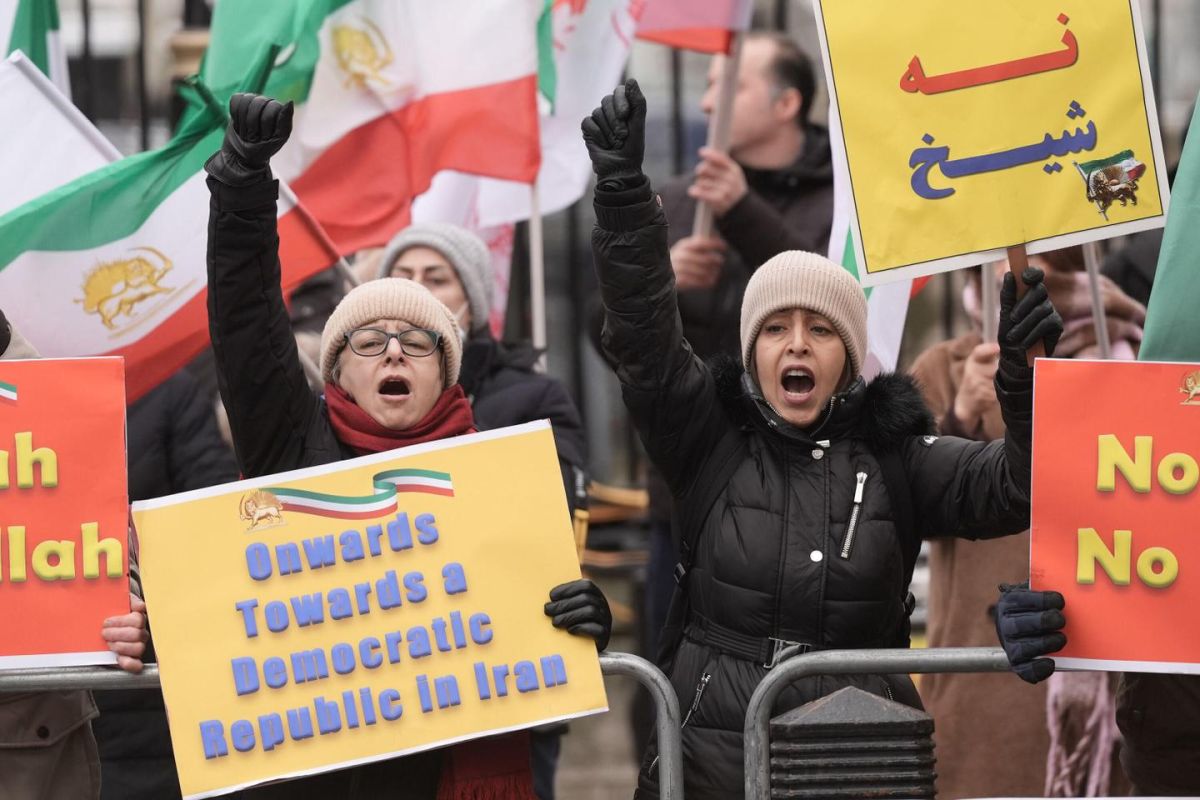 Iran : une colère qui gronde, la répression frappe durement