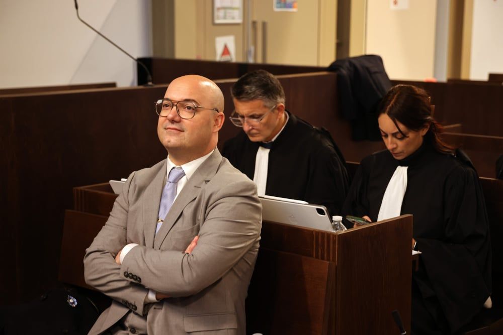 Le maire et la députée RN d'Orange frappés par une sanction sévère