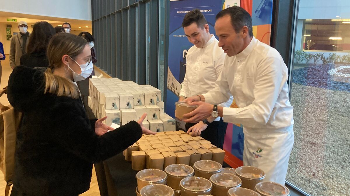 Des chefs étoilés émerveillent les médecins du CHU d'Orléans avec un repas gastronomique