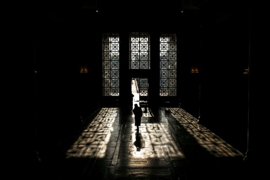 Un drame tragique à Lyon : décès de Quentin, 23 ans, après une violente agression