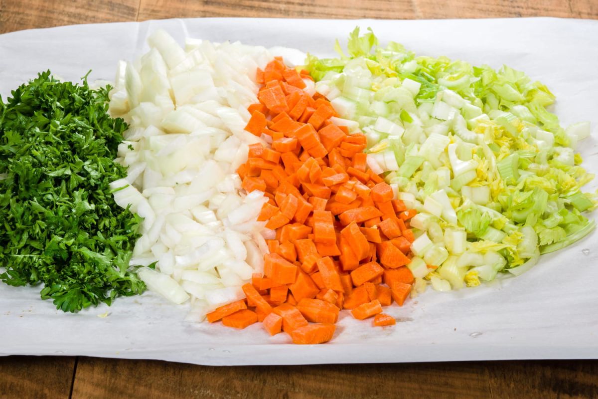 Comment tailler les légumes en mirepoix ?