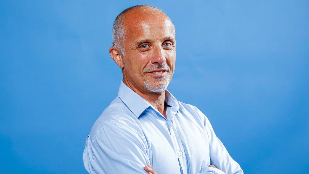 Des élections municipales à Istres entre stratégie médiatique et défi démocratique