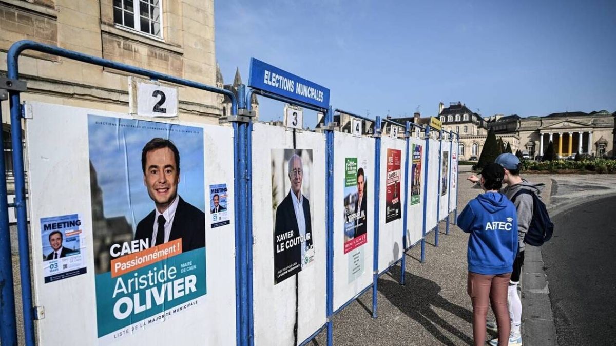 Les municipales de 2026 en Normandie : enjeux cruciaux et analyses d'un expert