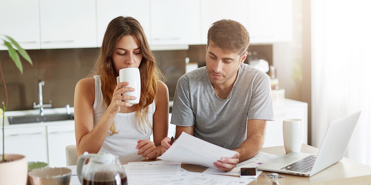 Remboursement anticipé ou épargne : quelle stratégie adopter ?