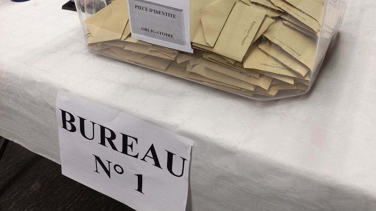 Un contretemps pluvieux : des bulletins de vote détériorés à Nice avant les municipales