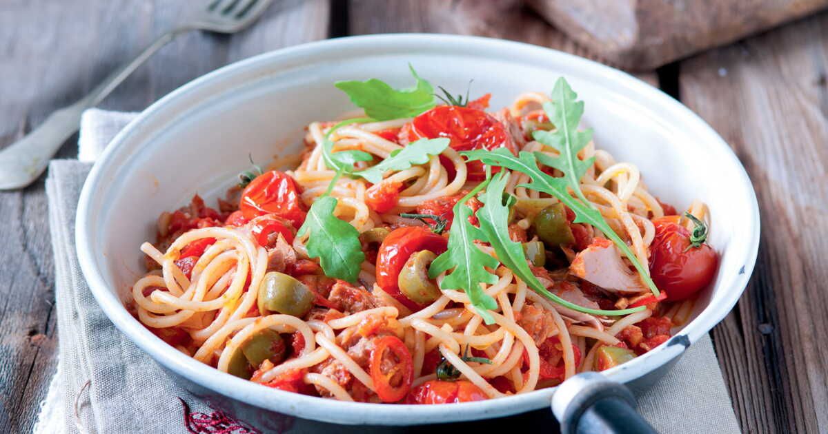 Une recette savoureuse de spaghettis au thon et tomates cerises