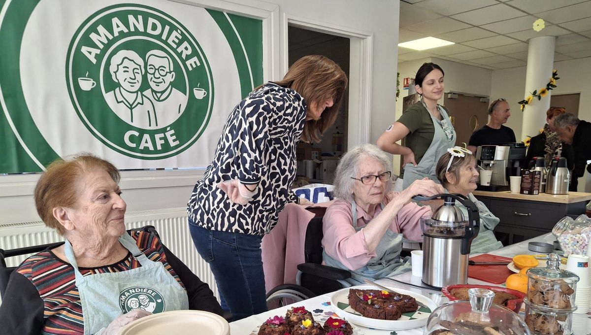 Un café chaleureux pour égayer la vie des résidents de l'EHPAD de Salon-de-Provence