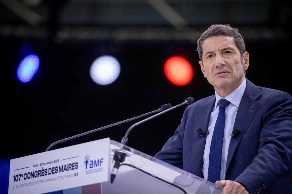 David Lisnard prêt à quitter Les Républicains : un tournant décisif