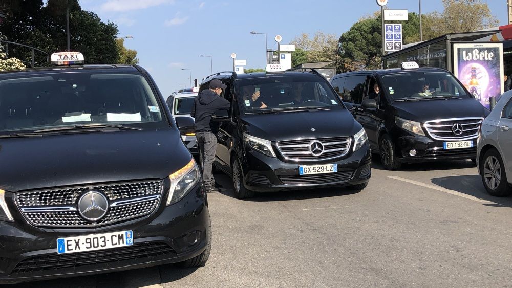 Taxis marseillais en opération escargot : un appel à la sécurité après une agression