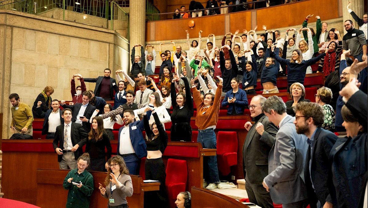 Un Parlement des jeunes pour façonner l'avenir