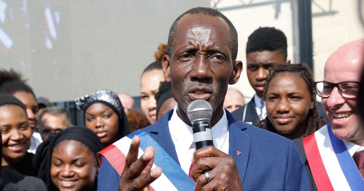 Emmanuel Macron réagit aux propos racistes envers le maire de Saint-Denis