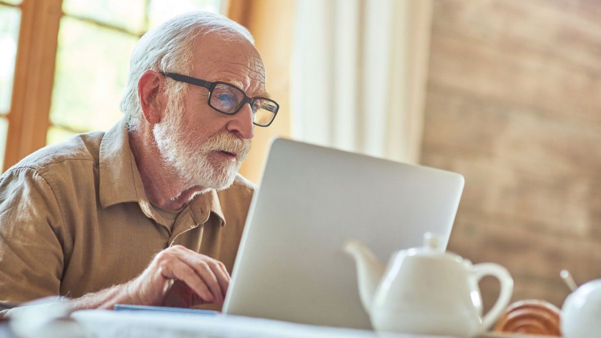 La défenseure des droits alerte sur la déshumanisation des services publics
