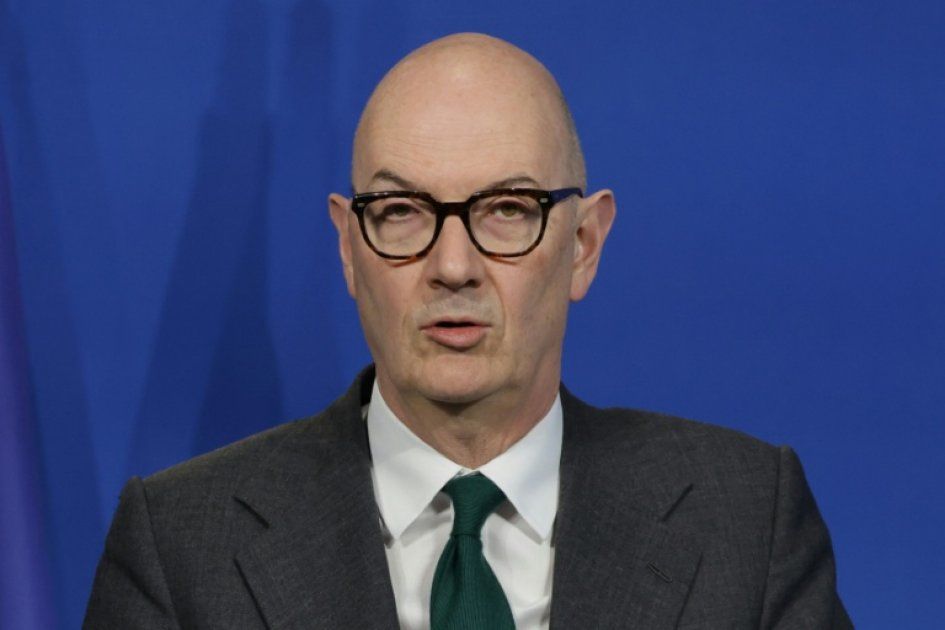 Lescure demande une enquête européenne sur les marges des raffineries