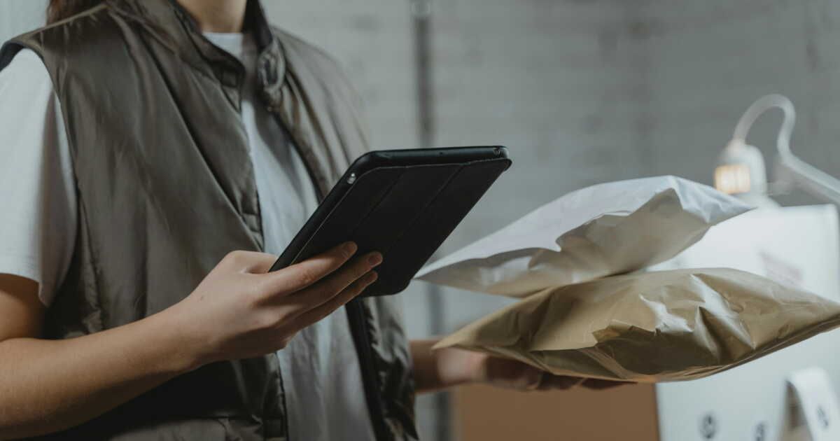 Vendre sur Vinted Pro : conditions et avantages révélés