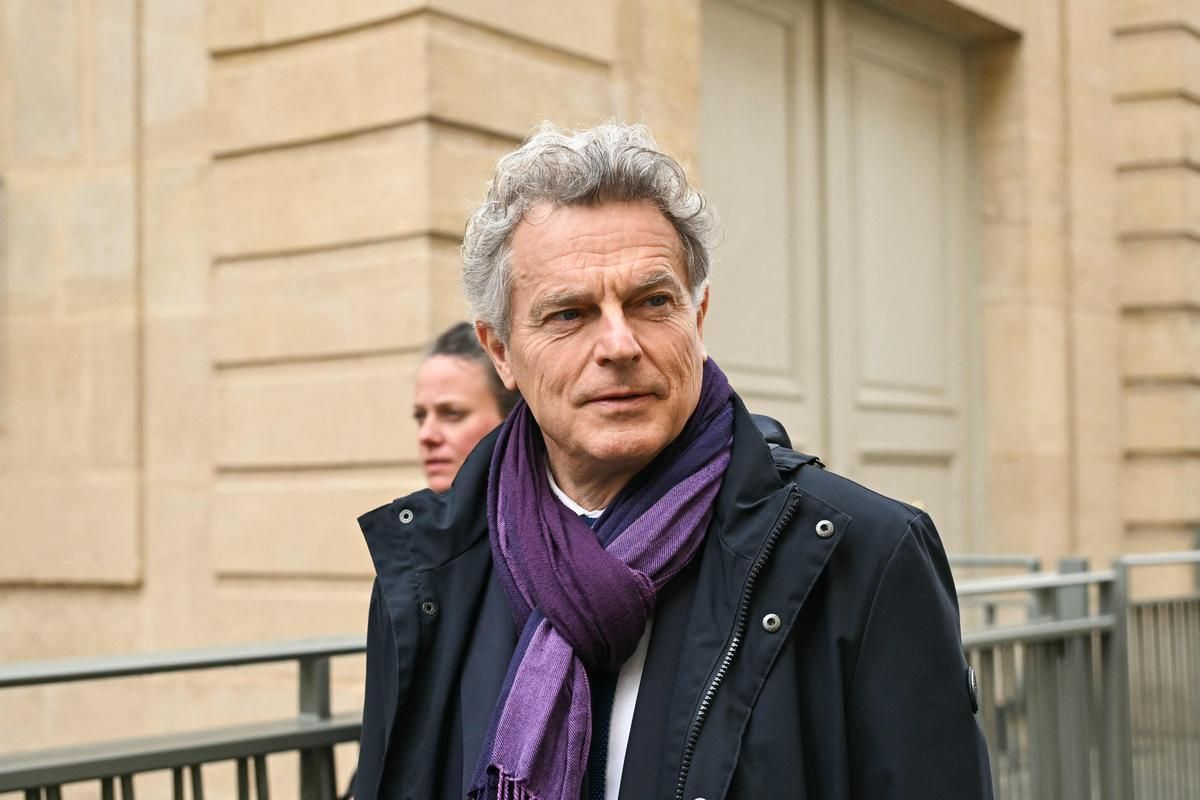 Roussel refuse la main tendue de LFI pour 2027, Melenchon pointé du doigt