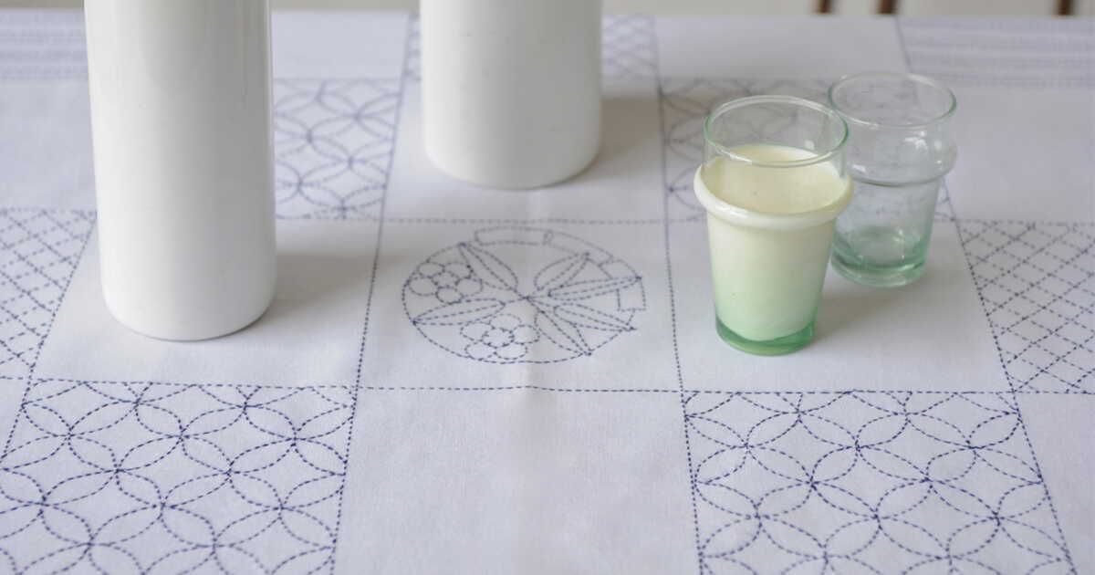 l'art délicat de la broderie japonaise sur nappe