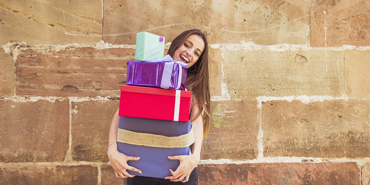 Acheter ses cadeaux de Noël en été : une stratégie économique à considérer