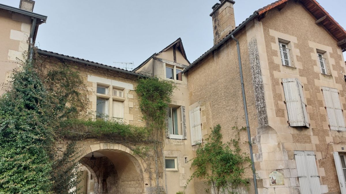 Immobilier au sud de Poitiers : tendances et prix à surveiller