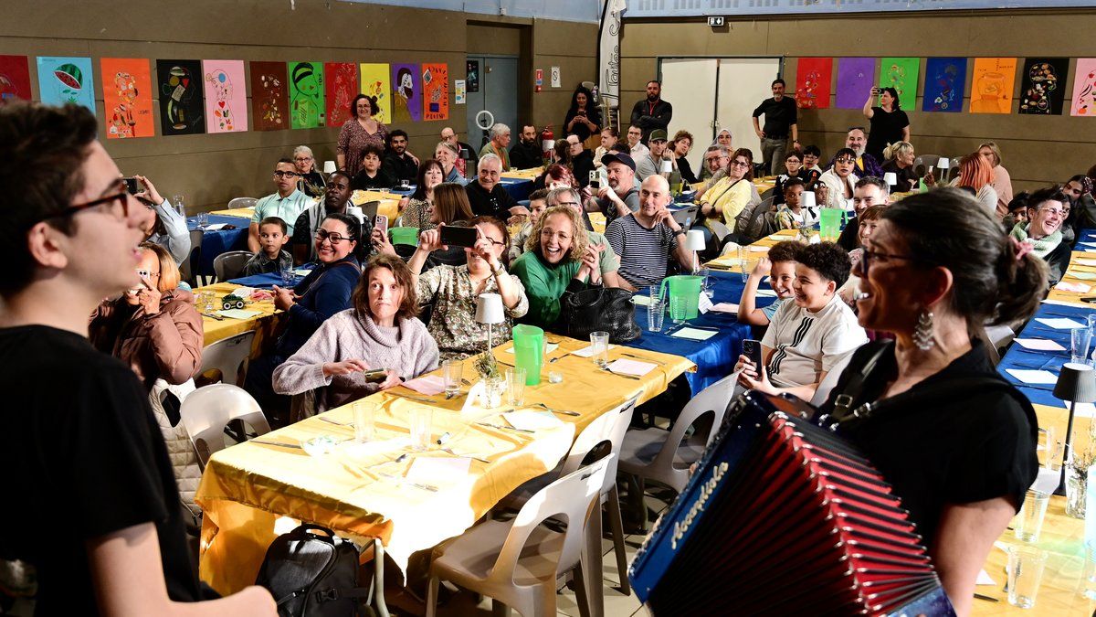 À Carcassonne, un grand banquet pour célébrer la mixité sociale au Viguier