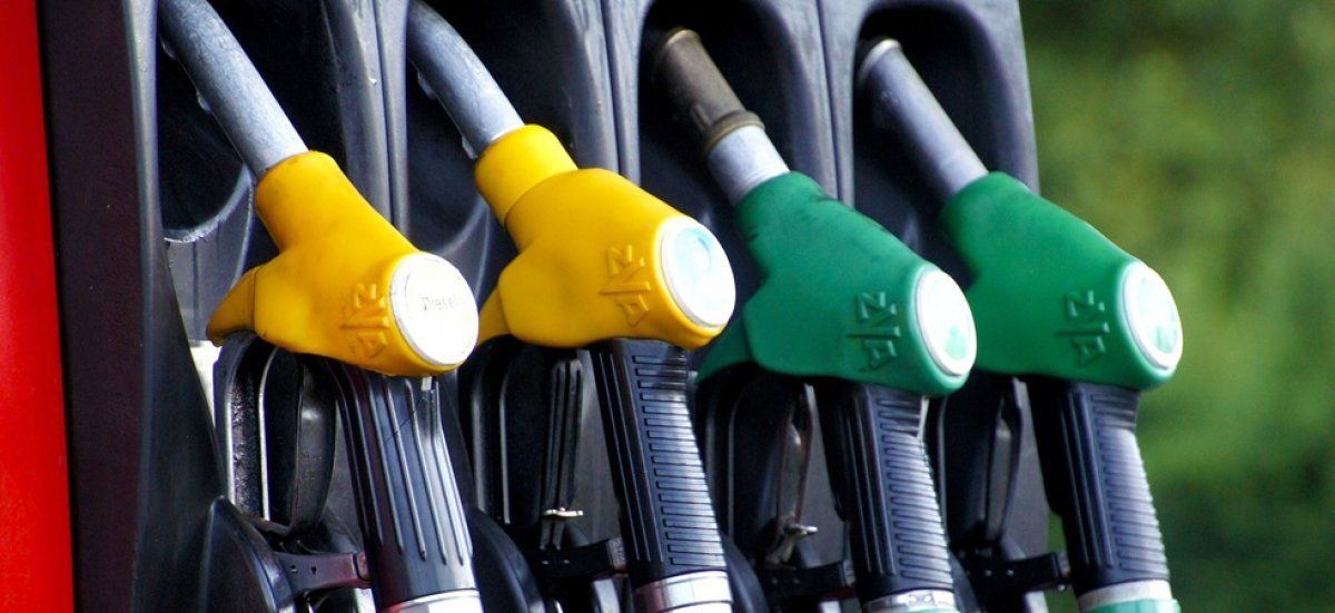 Pénurie de carburants : les stations-service en crise veulent rassurer