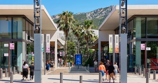 Un anniversaire festif pour le centre commercial L'Avenue 83 : dix ans de plaisir et d'animations