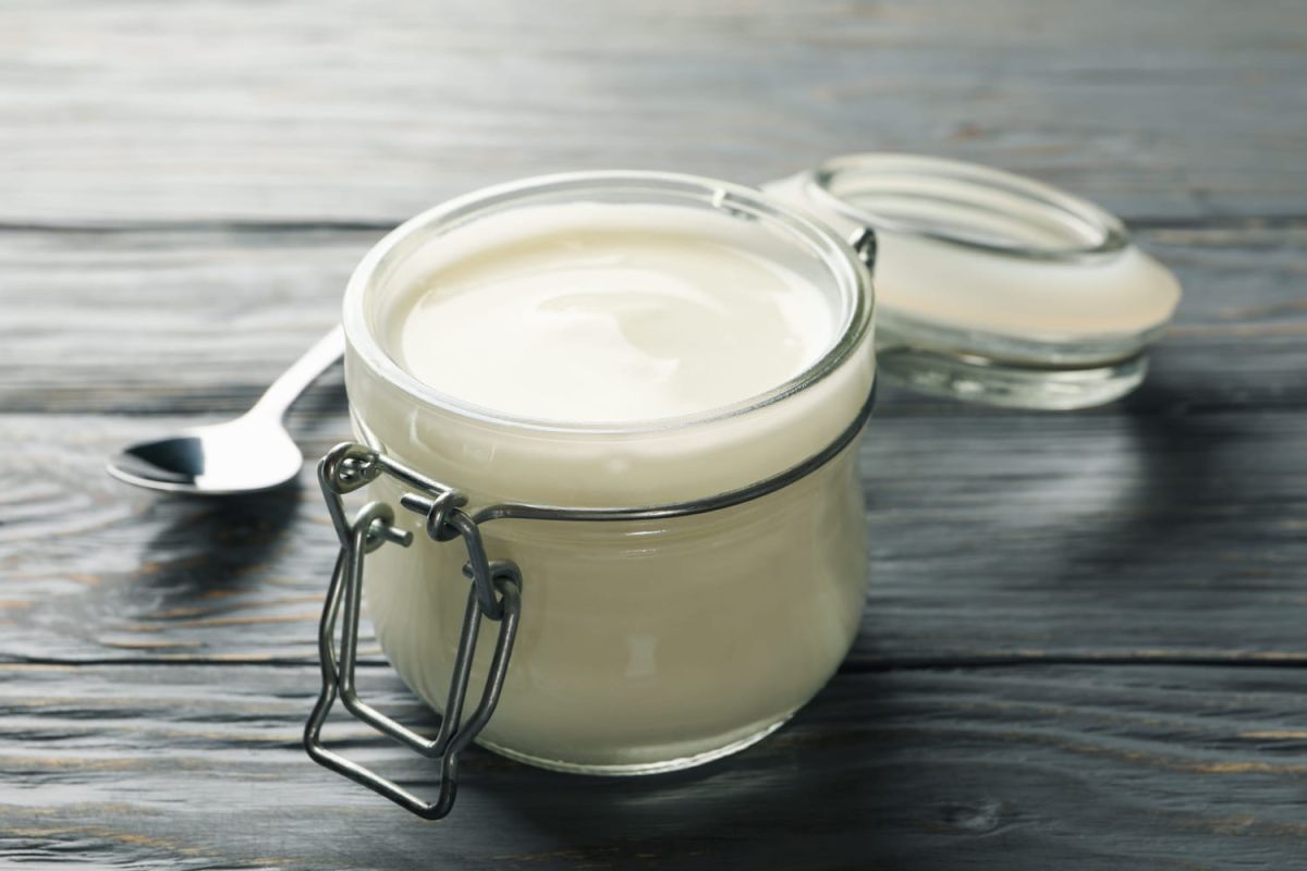 Adok la conservation d'un pot de fromage blanc ouvert