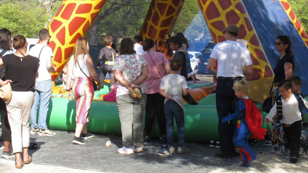 Un printemps enchanteur à Raphèle-les-Arles : succès pour la première fête familiale