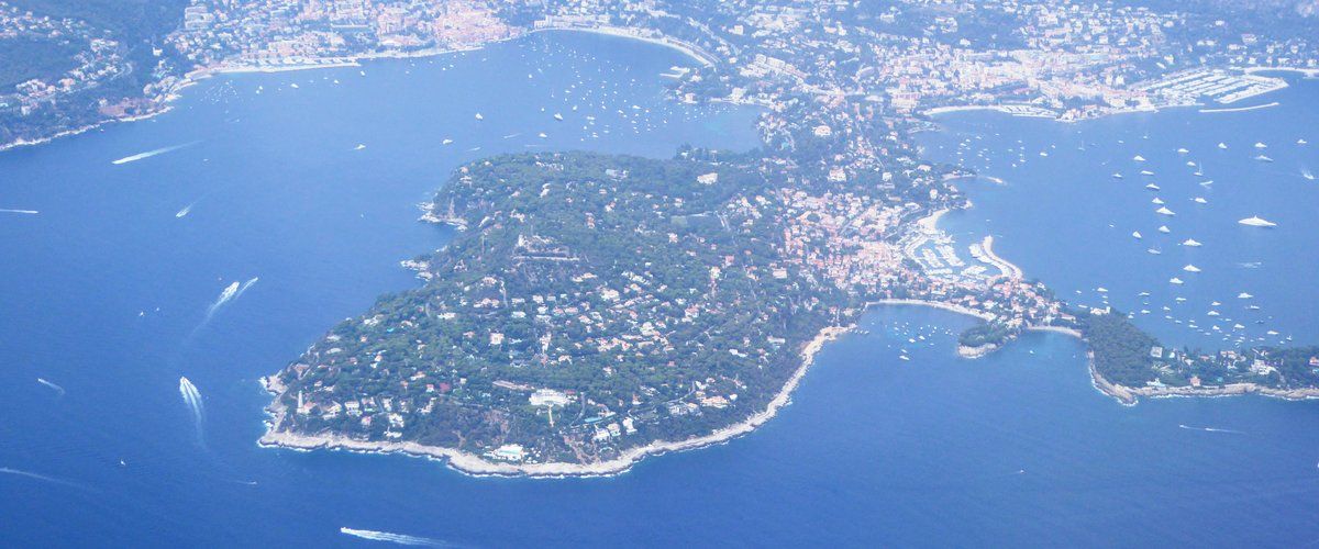 Une villa à 40 millions d'euros et des méthodes explosivement illégales