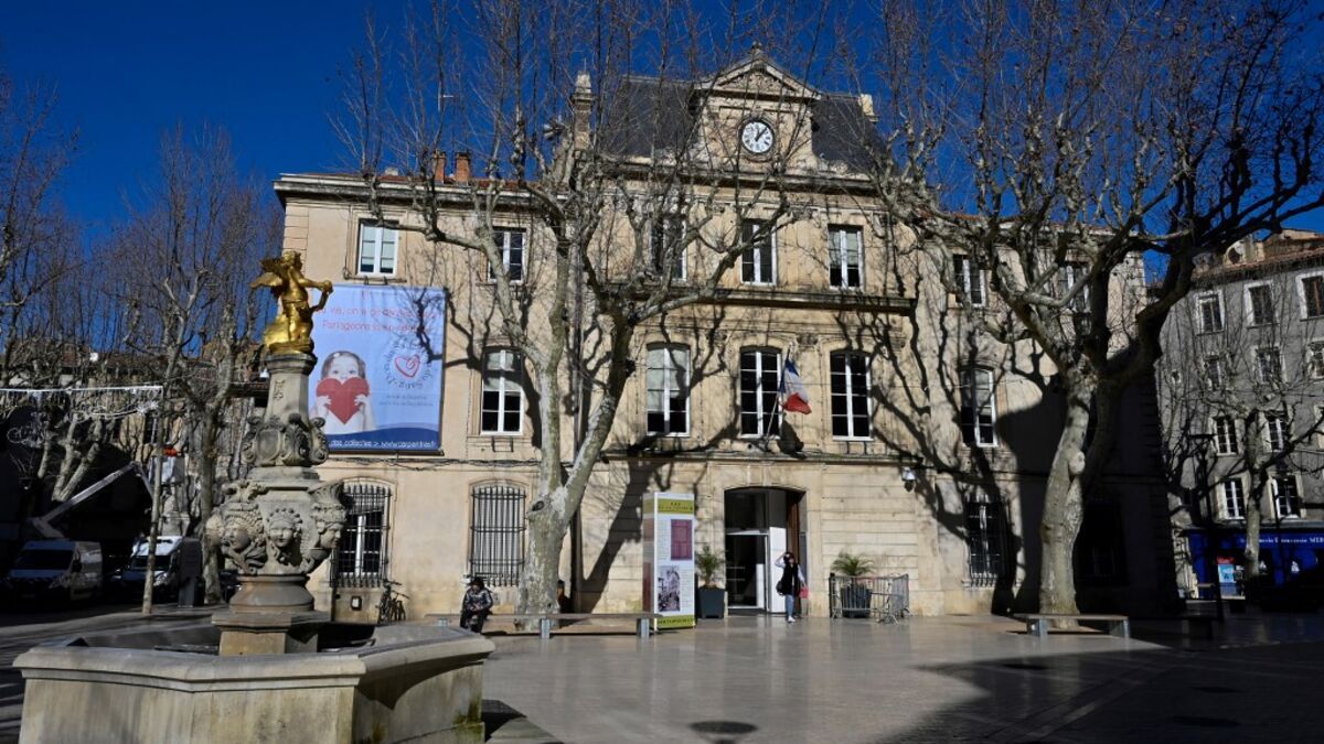 Des hymnes inappropriés à la commémoration : éclairage sur une polémique inattendue
